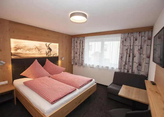 לינה וארוחת בוקר Haus Kuechelspitz 3*