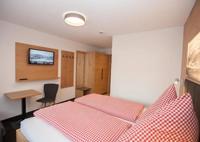 Haus Kuechelspitz 3* אישגל