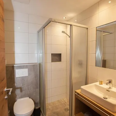 Bed and Breakfast Haus Kuechelspitz 3*