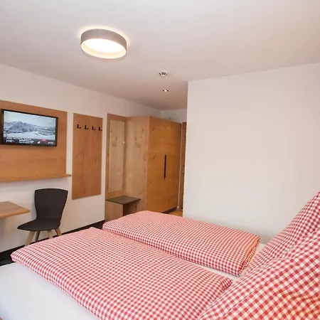 Haus Küchelspitz 3* Ischgl